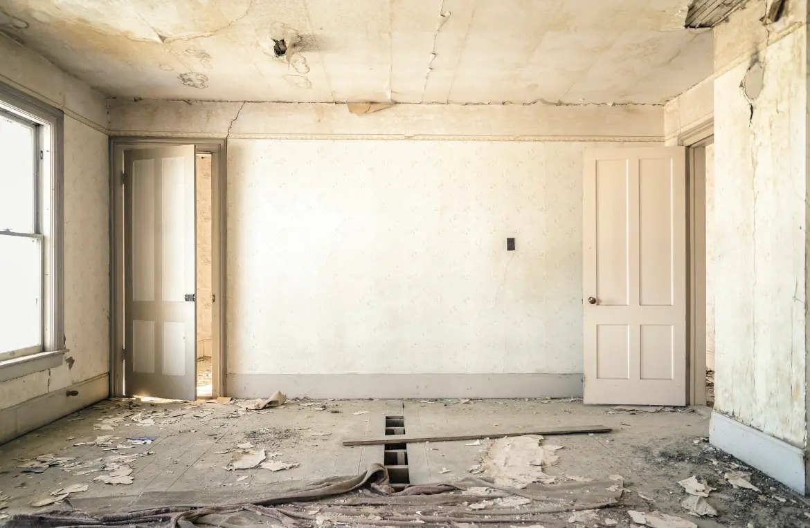 Waste disposal crew managing a cleanout project in Avocado Heights